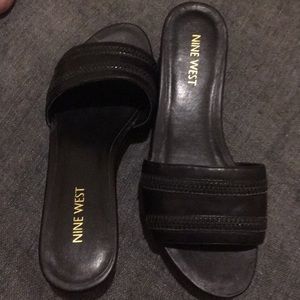 Women’s black open toe wedge sandals